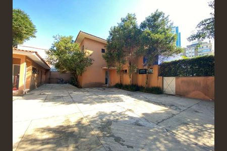 Casa à venda com 366m², 1 quarto e 7 vagas