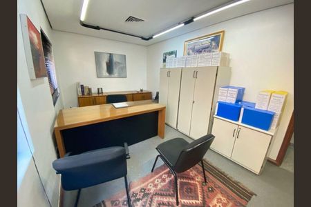 Casa à venda com 366m², 1 quarto e 7 vagas