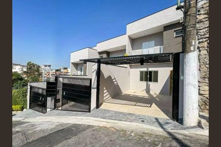 Casa à venda com 100m², 3 quartos e 1 vaga