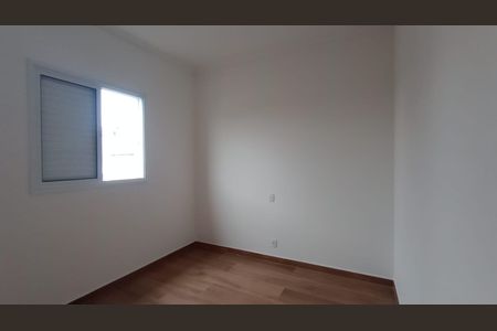 Casa à venda com 3 quartos, 100m² em Vila Romero, São Paulo