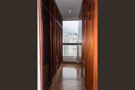 Apartamento à venda com 473m², 4 quartos e 4 vagas
