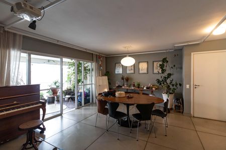 Sala de apartamento à venda com 3 quartos, 132m² em Várzea da Barra Funda, São Paulo