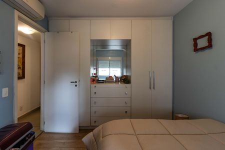 Apartamento à venda com 132m², 3 quartos e 2 vagasQuarto 2