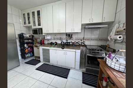 Casa à venda com 5 quartos, 307m² em Betânia, Belo Horizonte