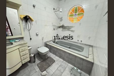 Casa à venda com 5 quartos, 307m² em Betânia, Belo Horizonte