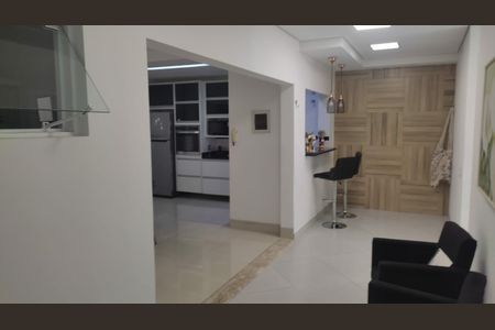 Casa à venda com 3 quartos, 250m² em Centro, Santo André