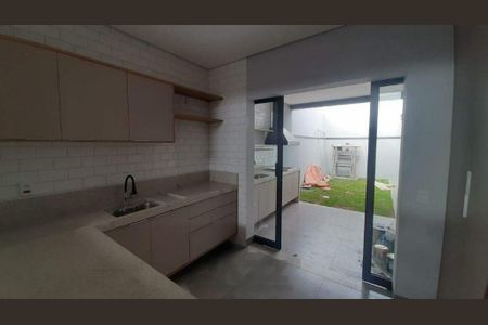 Casa à venda com 140m², 3 quartos e sem vaga