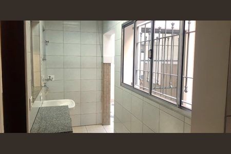 Casa à venda com 3 quartos, 200m² em Vila Romana, São Paulo