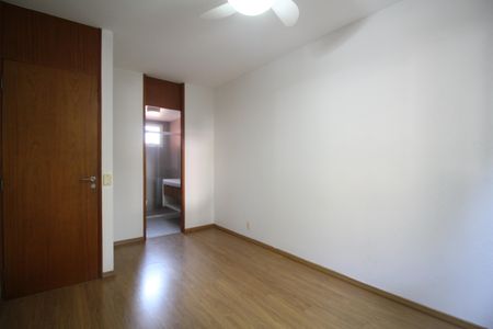 Apartamento para alugar com 100m², 2 quartos e 2 vagasSuíte 1