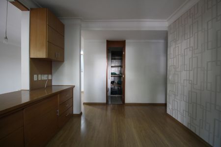Apartamento para alugar com 100m², 2 quartos e 2 vagas Sala 2