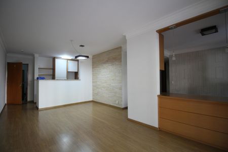 Apartamento para alugar com 100m², 2 quartos e 2 vagasSala