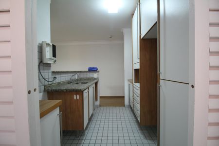 Apartamento para alugar com 100m², 2 quartos e 2 vagasCozinha - Armários