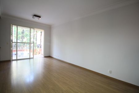 Apartamento para alugar com 100m², 2 quartos e 2 vagasSala