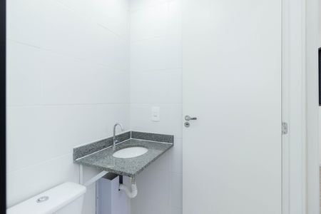 Apartamento para alugar com 36m², 2 quartos e sem vaga Apartamento para alugar com 36m², 2 quartos e sem vagaBanheiro