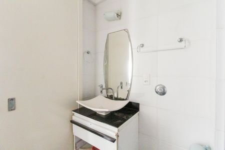 Banheiro de apartamento para alugar com 1 quarto, 45m² em Vila Veranopolis, Cachoeirinha