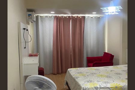 Casa à venda com 4 quartos, 156m² em Vargem Pequena, Rio de Janeiro