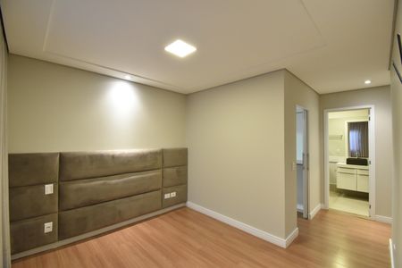 Casa para alugar com 280m², 3 quartos e 4 vagasSuíte