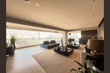 Apartamento à venda com 223m², 3 quartos e 4 vagas