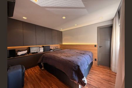 Apartamento à venda com 223m², 3 quartos e 4 vagas