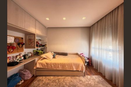 Apartamento à venda com 223m², 3 quartos e 4 vagas