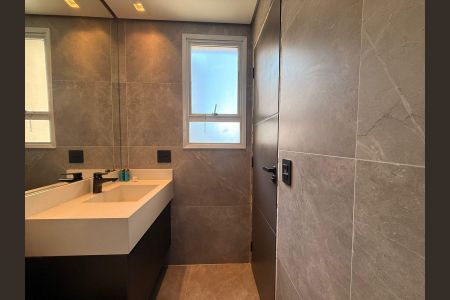 Apartamento à venda com 223m², 3 quartos e 4 vagas