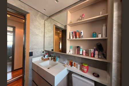 Apartamento à venda com 223m², 3 quartos e 4 vagas