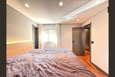 Apartamento à venda com 223m², 3 quartos e 4 vagas