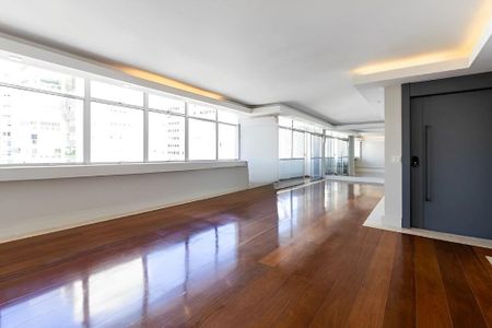 Apartamento à venda com 4 quartos, 225m² em Itaim Bibi, São Paulo