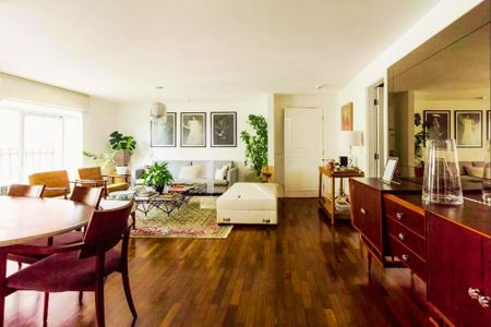 Apartamento à venda com 2 quartos, 130m² em Itaim Bibi, São Paulo