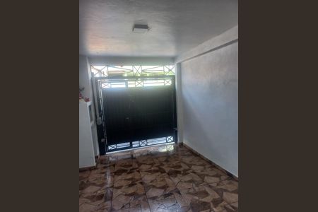 Casa para alugar com 176m², 3 quartos e 1 vaga Casa para alugar com 176m², 3 quartos e 1 vagaGaragem