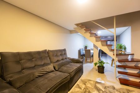 Casa para alugar com 176m², 3 quartos e 1 vaga Casa para alugar com 176m², 3 quartos e 1 vagaSala
