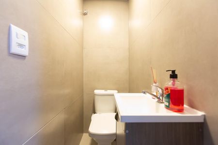 Casa para alugar com 176m², 3 quartos e 1 vaga Casa para alugar com 176m², 3 quartos e 1 vagaBanheiro