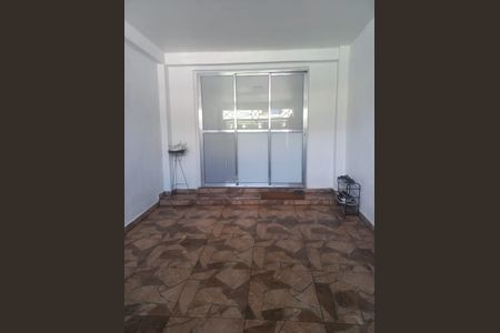 Casa para alugar com 176m², 3 quartos e 1 vaga Casa para alugar com 176m², 3 quartos e 1 vagaÁrea externa