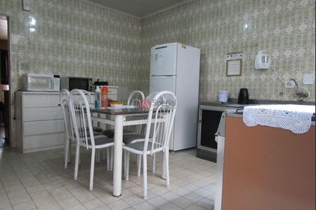 Casa à venda com 2 quartos, 115m² em Vila Carrão, São Paulo