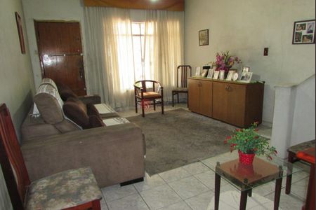 Casa à venda com 2 quartos, 115m² em Vila Carrão, São Paulo