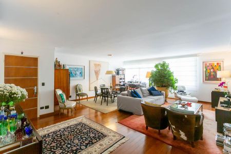 Apartamento à venda com 129m², 2 quartos e 1 vaga