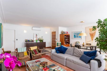 Apartamento à venda com 129m², 2 quartos e 1 vaga