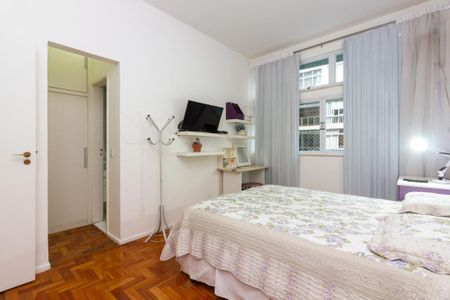 Apartamento à venda com 138m², 3 quartos e 1 vaga