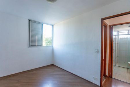 Quarto 1  de apartamento à venda com 2 quartos, 57m² em Taboão, Diadema