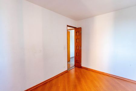 Apartamento à venda com 57m², 2 quartos e 1 vagaQuarto 2