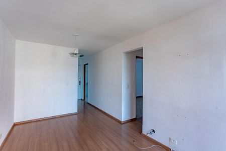 Sala  de apartamento à venda com 2 quartos, 57m² em Taboão, Diadema