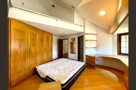 Casa de Condomínio à venda com 5 quartos, 693m² em Alphaville, Santana de Parnaíba