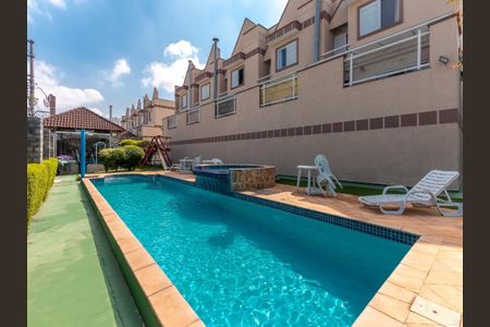 Casa de condomínio à venda com 120m², 3 quartos e 4 vagasPiscina