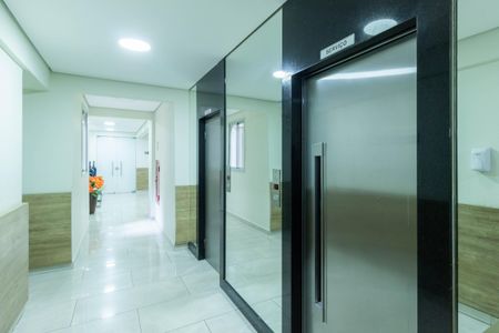 Apartamento à venda com 54m², 2 quartos e 1 vagaÁrea comum