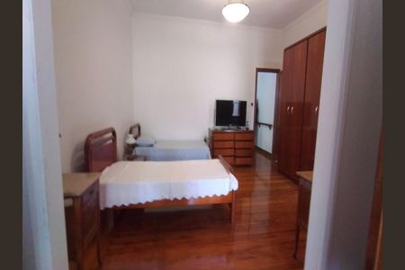 Casa à venda com 3 quartos, 219m² em Cambuci, São Paulo