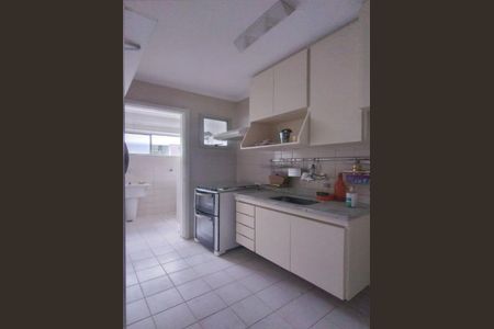 Casa à venda com 219m², 3 quartos e 4 vagas