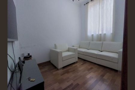 Casa à venda com 3 quartos, 219m² em Cambuci, São Paulo