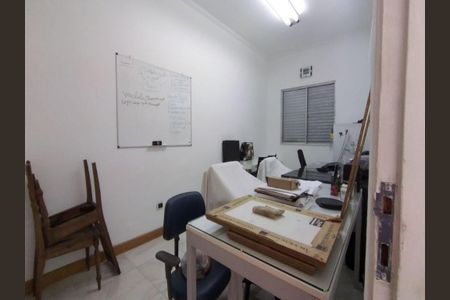 Casa à venda com 219m², 3 quartos e 4 vagas