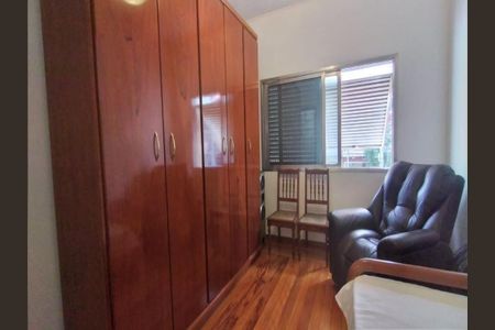Casa à venda com 3 quartos, 219m² em Cambuci, São Paulo