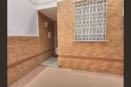 Casa à venda com 219m², 3 quartos e 4 vagas